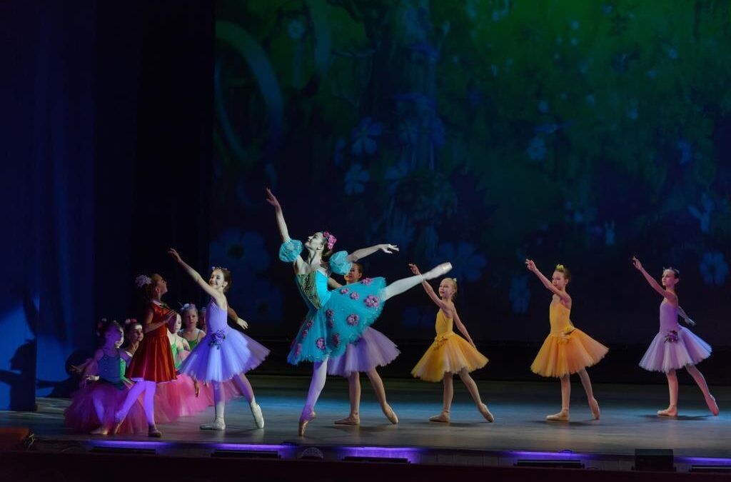 Приглашаем детей и взрослых окунуться в сказочный мир и посмотреть балет по мотивам произведения Валентина Катаева «Цветик-семицветик»