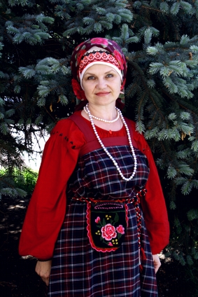 Бутакова Светлана Леонардовна : концертмейстер и преподаватель отделения фольклорного искусства